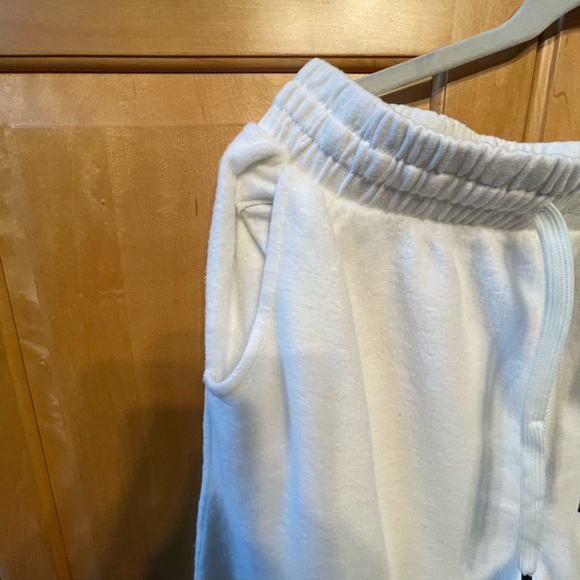 FEAT Blanket Blend Joggers - Picture 3 of 6